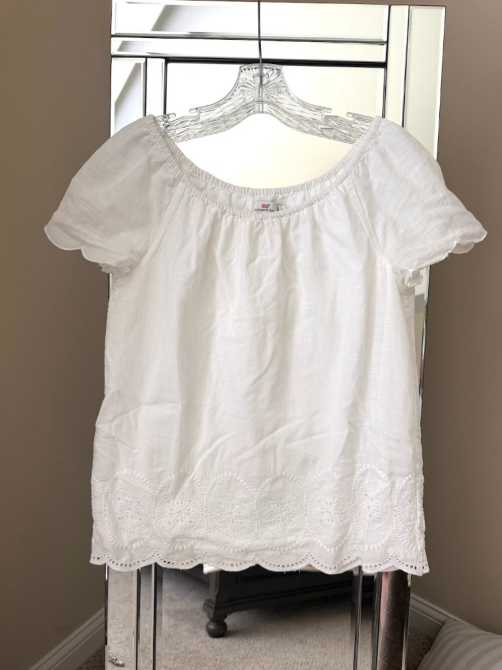 Vineyard Vines flowy lace off the shoulder top white cotton small shirt blouse